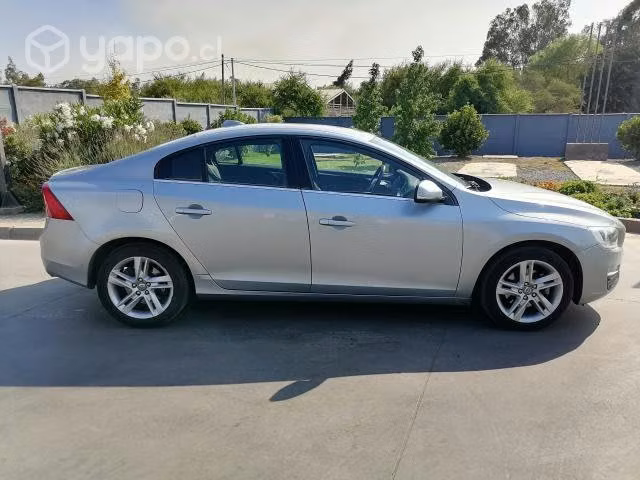 Volvo s60 t4 1.6 full aut. año 2015