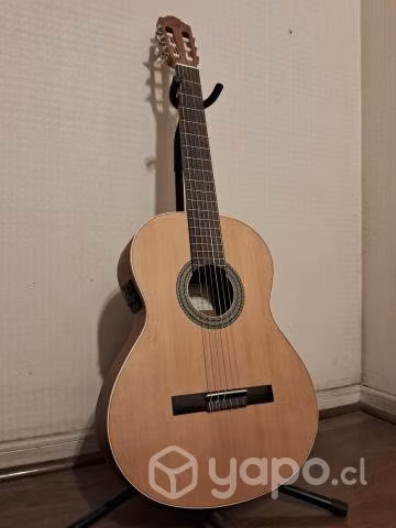 Guitarra Cásica Electroacustica Almansa 400 EZ