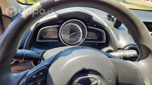 Vende Mazda 2 impecable