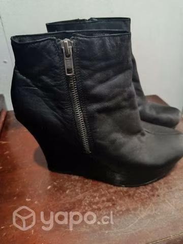 Botas y zapatos de tacón nuevos y usados - Imagen 4