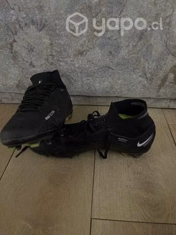 Zapatos de fútbol