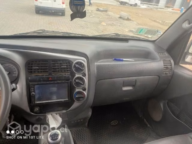 Camión 3/4 kia frontier