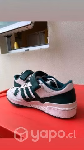 Adidas forum low