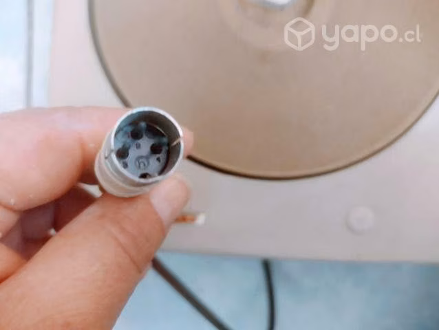 Tocadiscos Grundig antigüo pará restauración