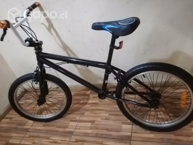 Bicicleta bmx. FREESTYLE