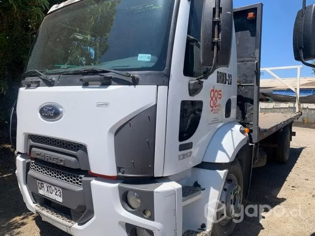 Camion ford cargo 1317, año 2012