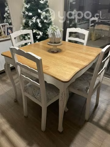 Comedor Normando con 4 Sillas
