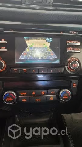 Nissan x-trail advance 2.5 at. 2018