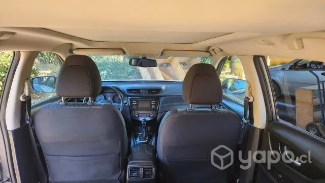 Nissan x-trail advance 2.5 at. 2018