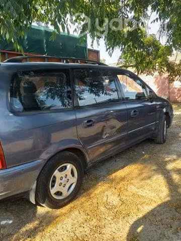 Hyundai trajet 2001