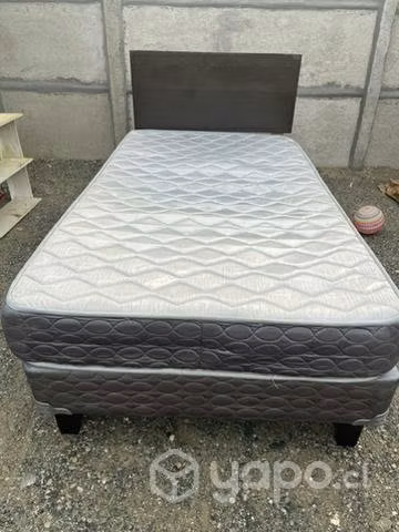 Cama 1 1/2 en buen estado