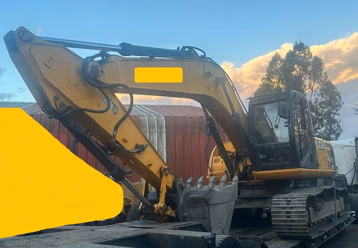 Excavadora JCB JS 200 Año 2016 9600 Horas