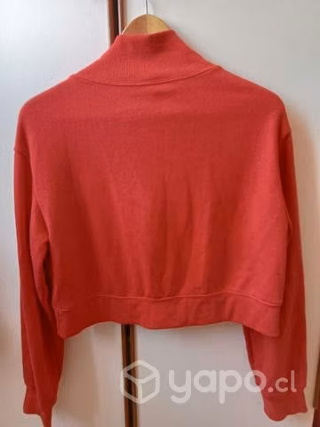 Poleron corto rojo con cierre