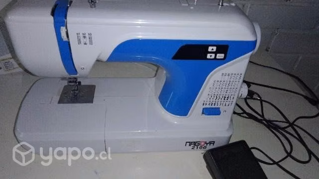 Maquina de coser magoya