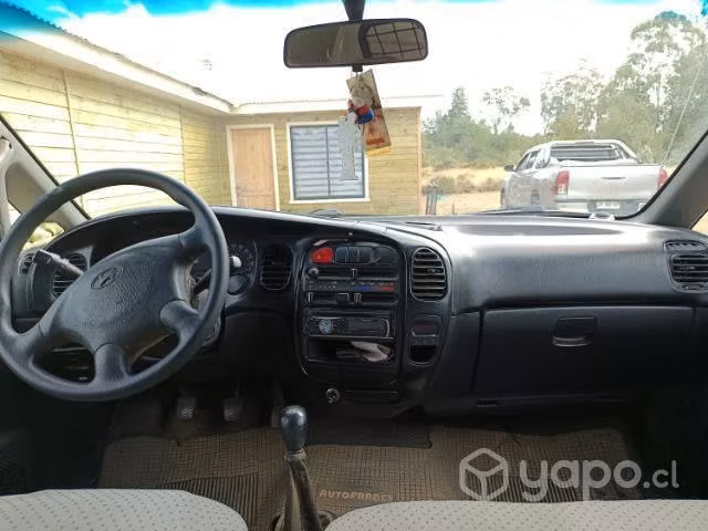 Hyundai H1 año 2005 de carga