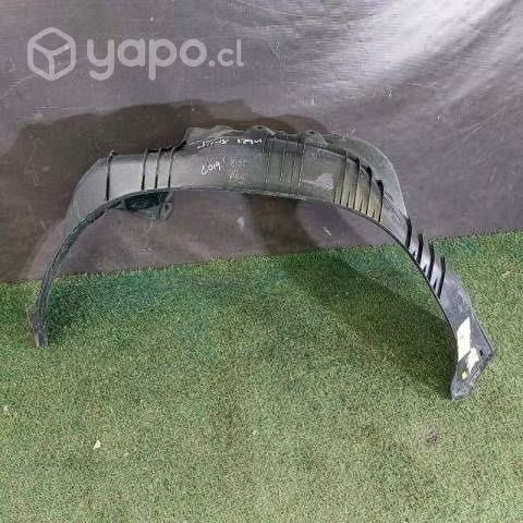 Guardafango trasero izquierdo toyota hilux 2019