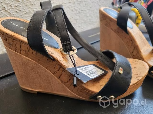 Sandalias Tommy Hilfiger nuevas - Imagen 2