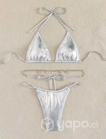 Bikini triángulo