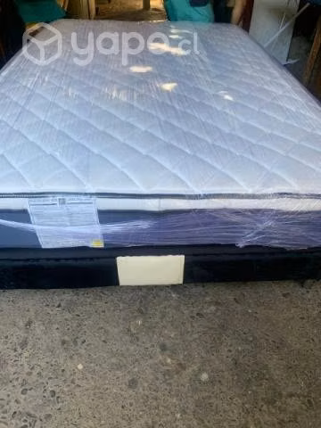 Cama full base luz LED 16 colores control remoto.