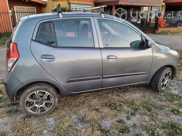 Vendo buen estado HYUNDAI 1.1 2010