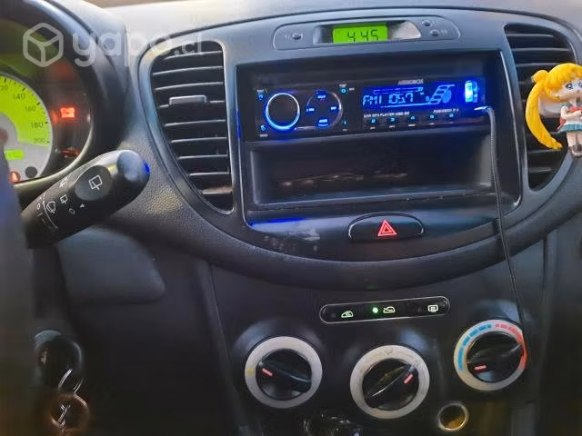 Vendo buen estado HYUNDAI 1.1 2010