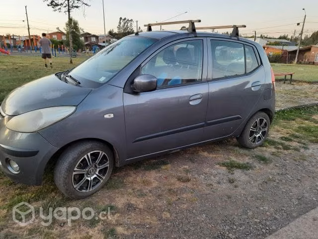 Vendo buen estado HYUNDAI 1.1 2010