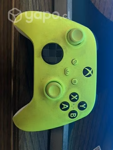 Xbox serie x + 3 controles + audífonos xbox