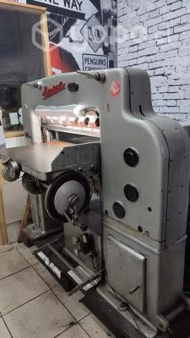 Guillotina Automática Monofásica