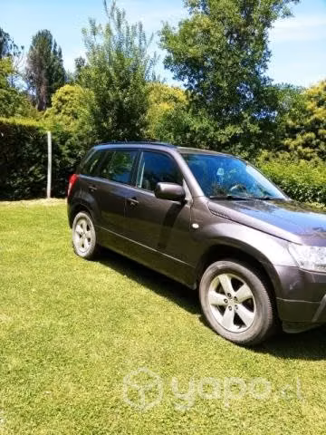 Vendo suzuki grand nomade 2.4 2011 - Imagen 3