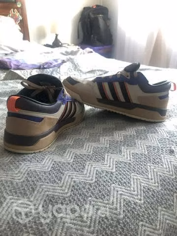 Zapatillas Adidas - Imagen 2