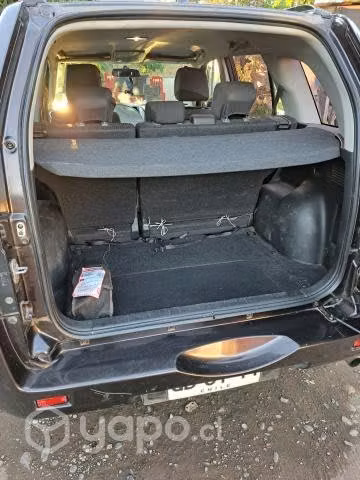Suzuki grand nomade 2014
