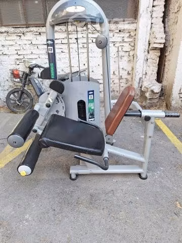 Silla de femorales marca r2sport para altotrafico
