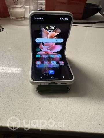 Celular Samsung galaxy Z flip 3 - Imagen 2