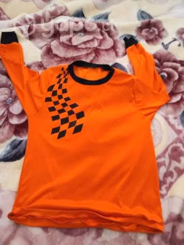 Poleras a 1000 pesos cada una - Imagen 4