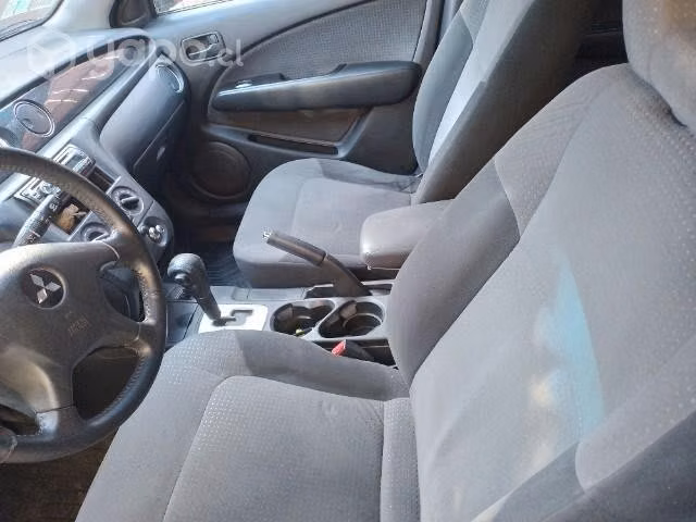 MITSUBISHI outlander 2009