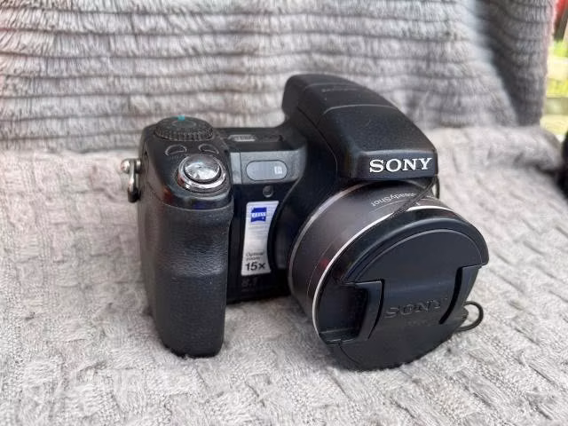 Camara fotografica SONY DSC-H9