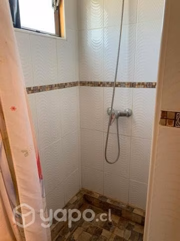 Se arrienda habitación en quintero
