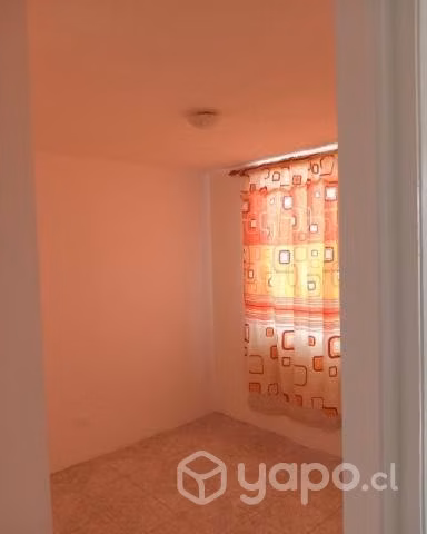 Arriendo departamento 2° piso. atras defensa civil