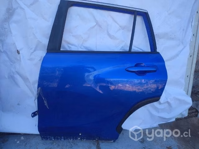 Puerta trasera lh Toyota Corolla híbrido 2020