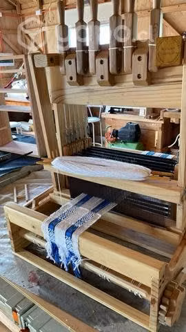 Telar de seis marcos o shafts