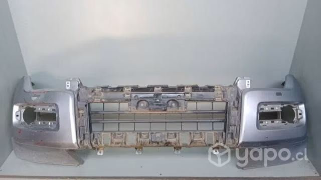 Parachoque Mitsubishi montero dmg repuestos 38.89