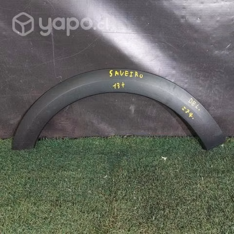 Moldura tapabarro derecho volkswagen saveiro 2013