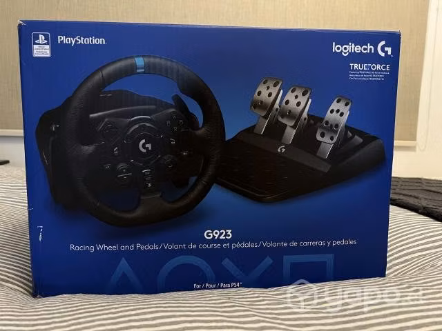 Volante Logitech G923 (PS4/PS5)