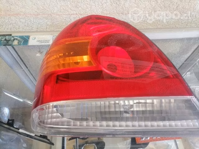 Foco izquierdo yaris 2003 al 2005