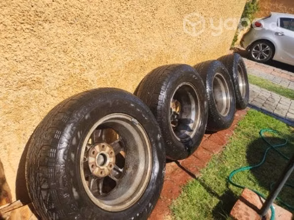 Llantas y neumáticos 265 65 R17 (Montero Sport)