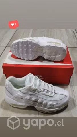 Nike air max 95 triple White. Eur 36, 23 cm, us 4y - Imagen 3