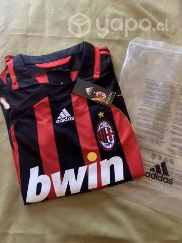 Camiseta retro AC Milan temporada 06/07