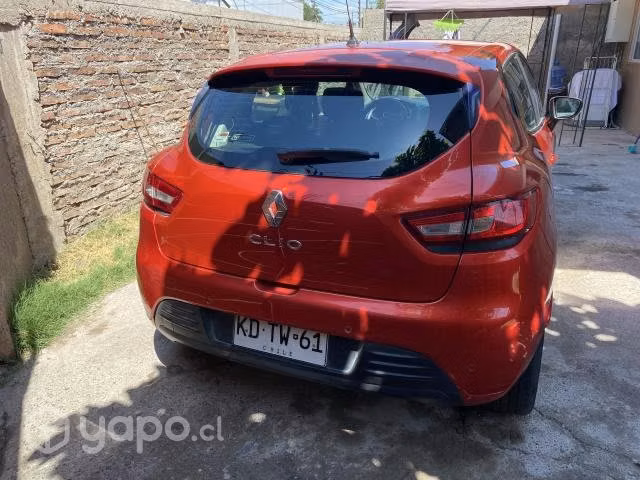 Renault clio 1.2 con AC