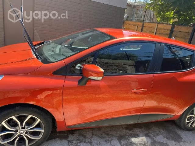 Renault clio 1.2 con AC