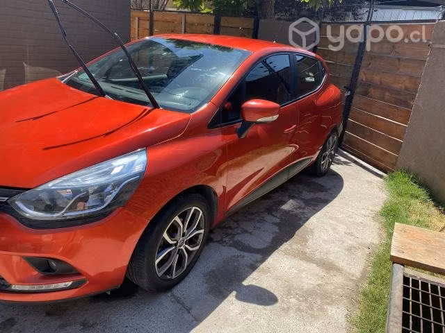 Renault clio 1.2 con AC